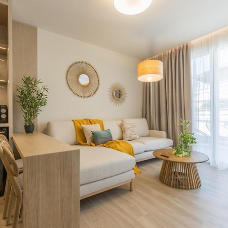 The Mediterranean Suites Пірей Екстер'єр фото