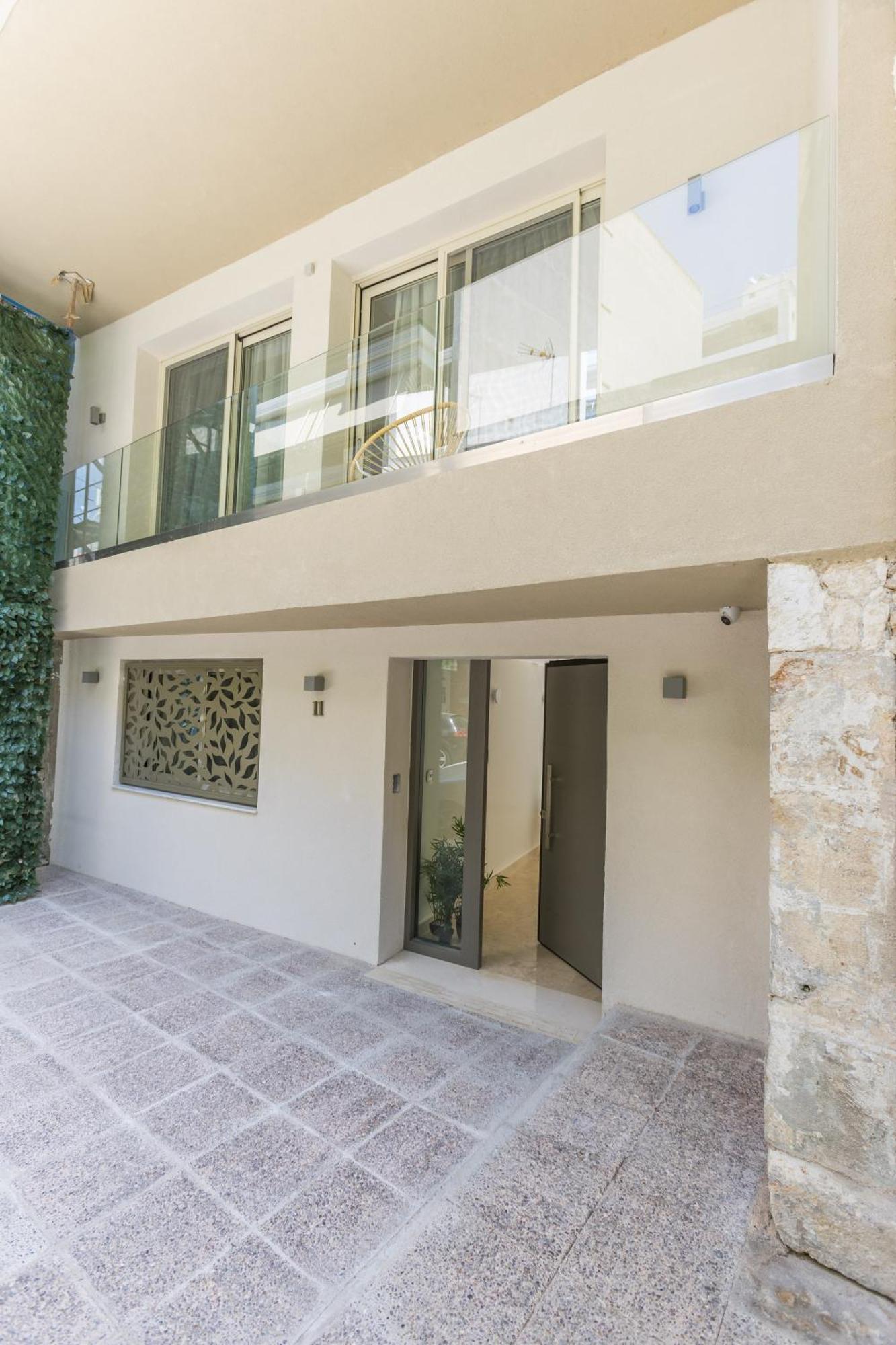 The Mediterranean Suites Пірей Екстер'єр фото