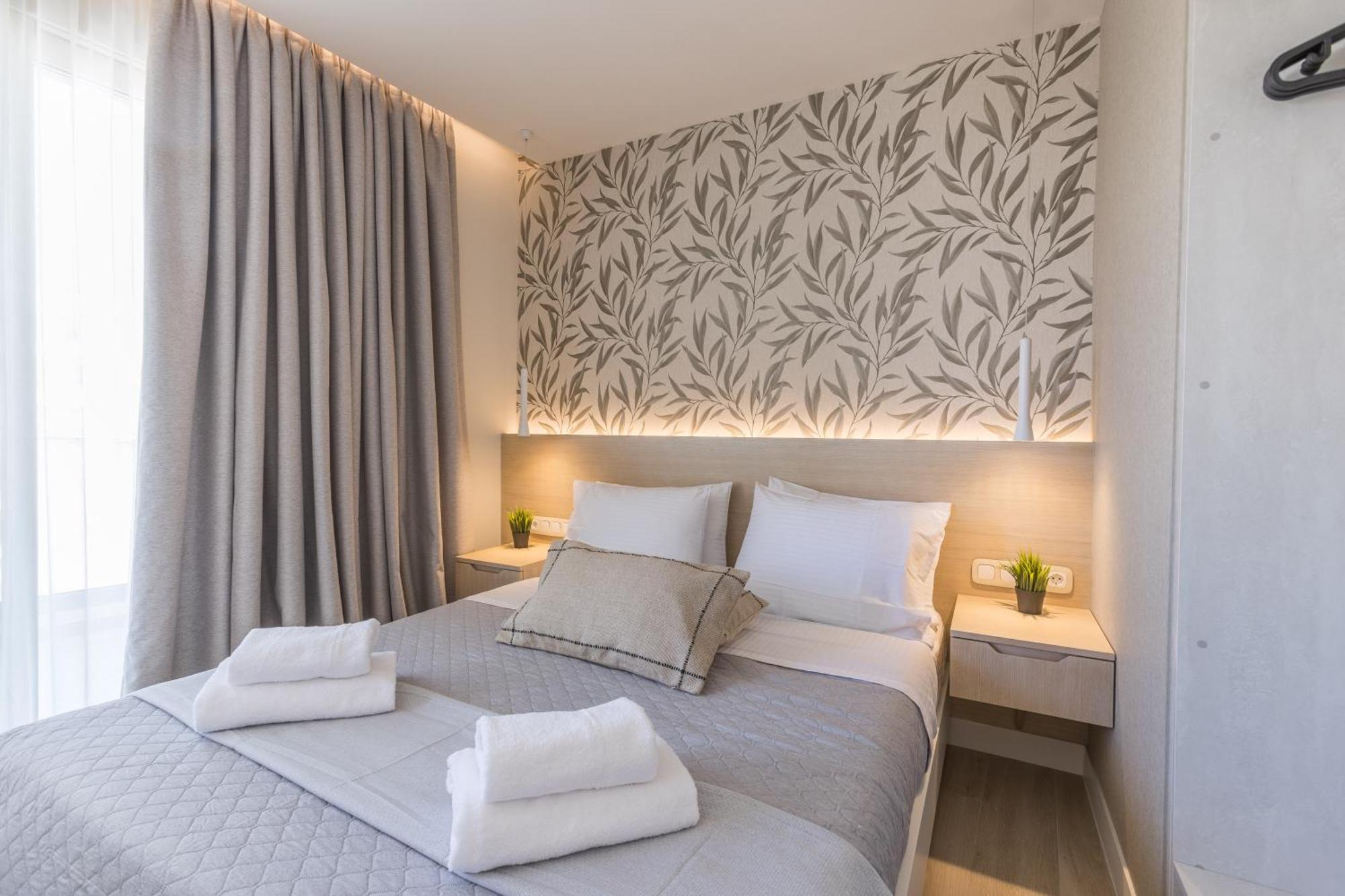 The Mediterranean Suites Пірей Екстер'єр фото