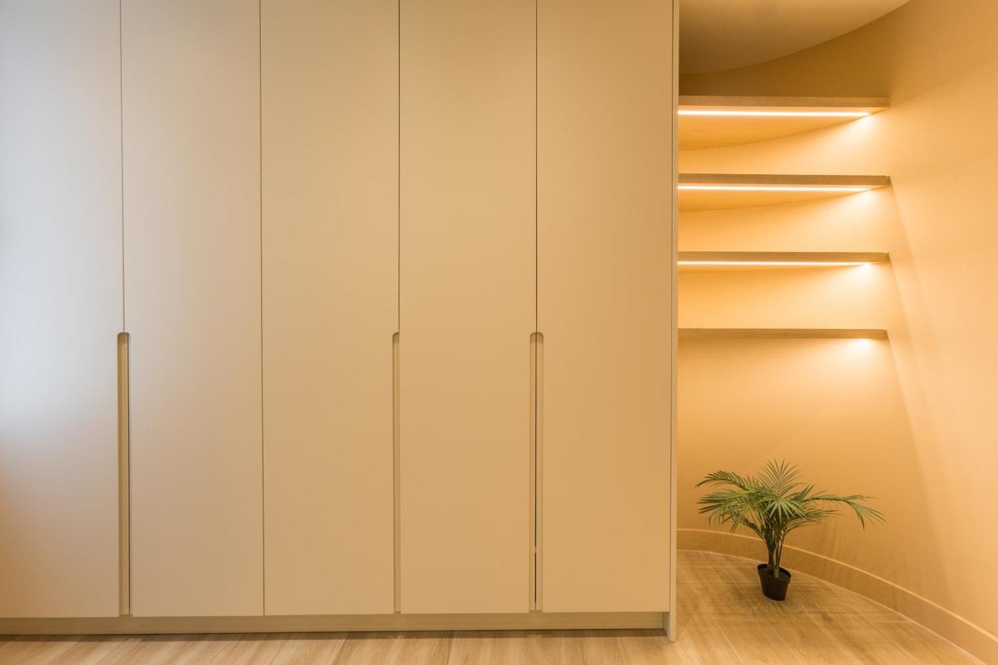 The Mediterranean Suites Пірей Екстер'єр фото