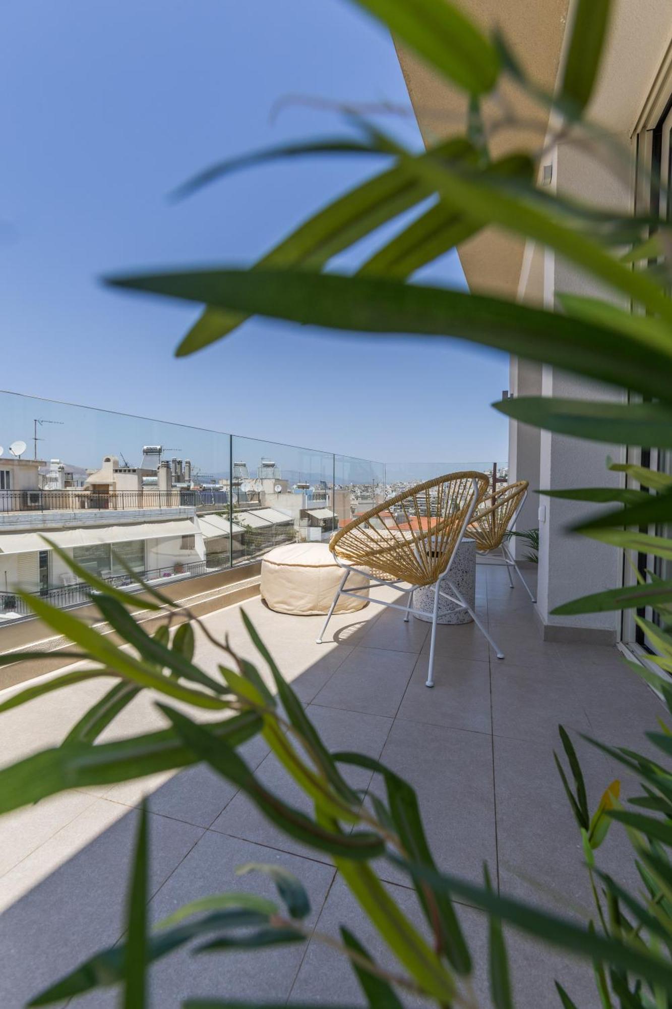 The Mediterranean Suites Пірей Екстер'єр фото