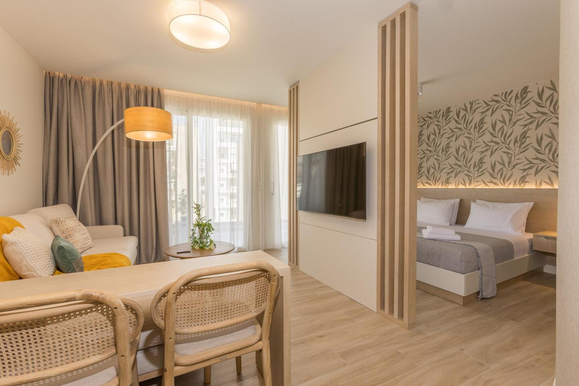 The Mediterranean Suites Пірей Екстер'єр фото