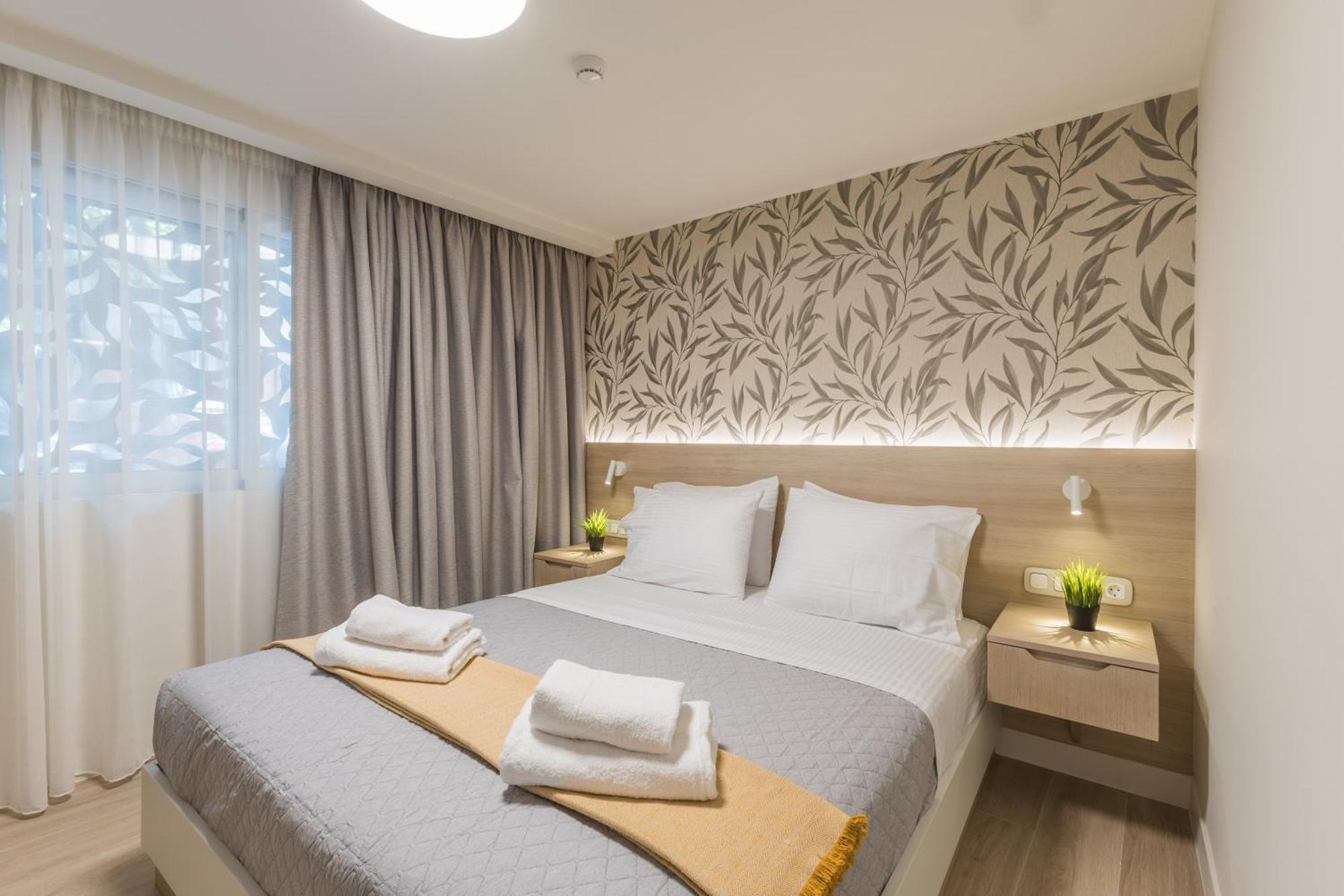The Mediterranean Suites Пірей Екстер'єр фото